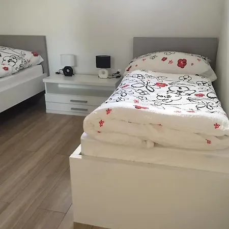 Apartamento Apartmán Soňamar Vir